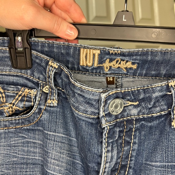 🤑2/$30 Kut from the kloth jeans like new size 14 - Picture 2 of 5